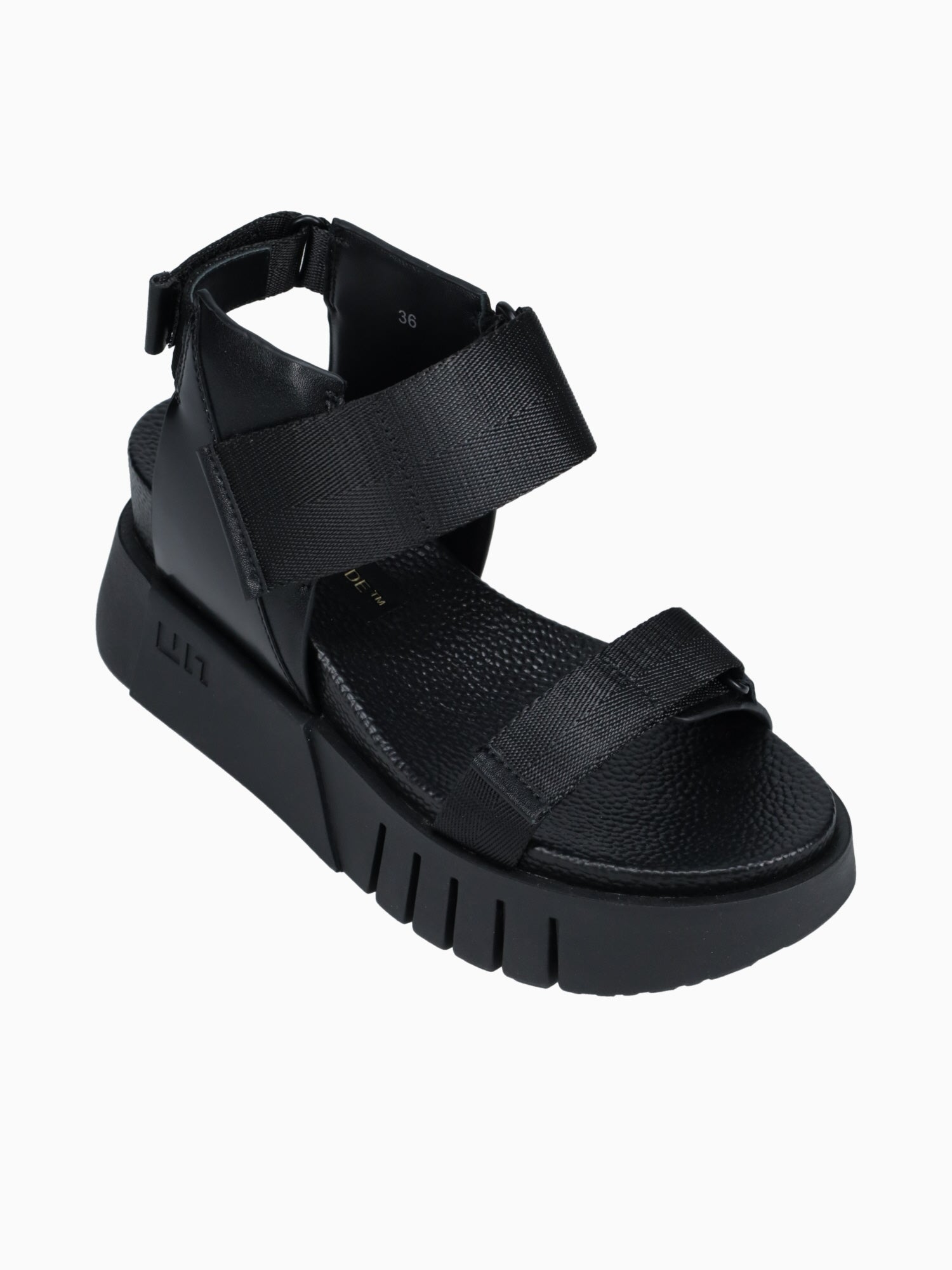 Delta Run Blk Black / 35 / M