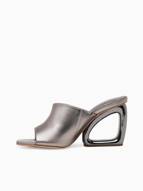 Lara Pewter Napa Black / 5 / M