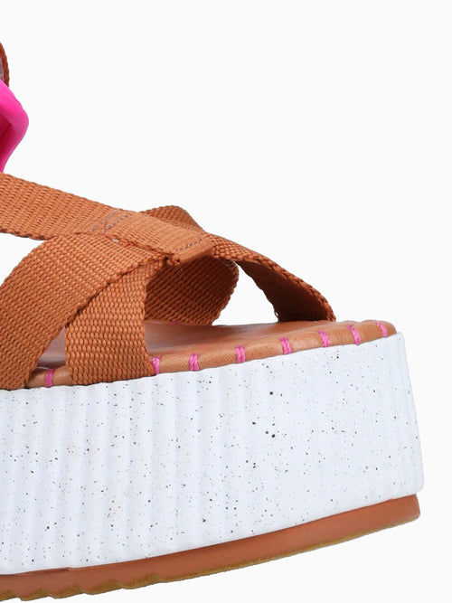 Gaia Tan Fuschia Tan / 5 / M