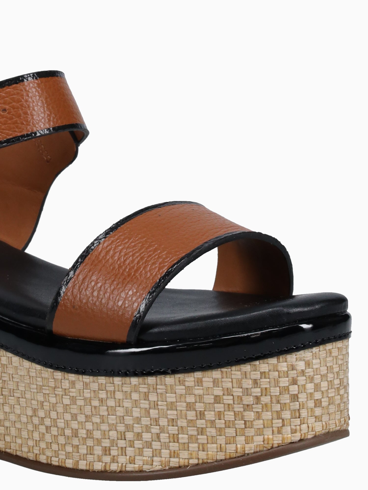 Beth Tan Preto floater Tan / 5 / M