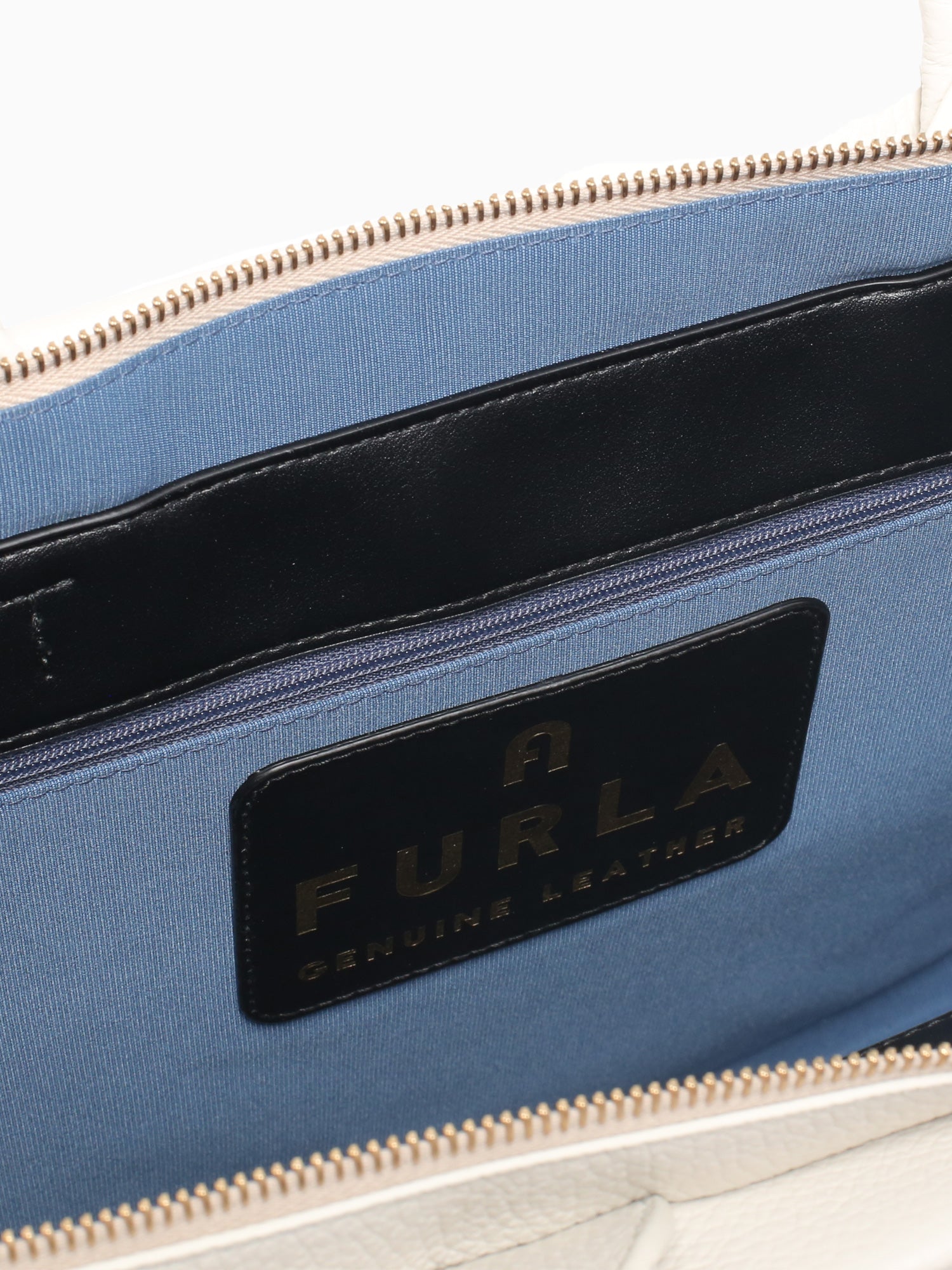 Furla Opportunity L Tote 42 Marshmallow Off White