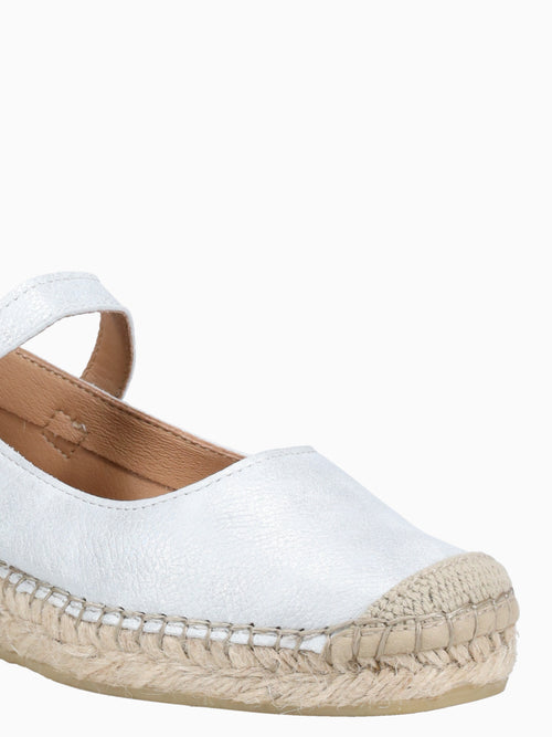 Ainora Beyaz Tucan Leather Silver / 36 / M