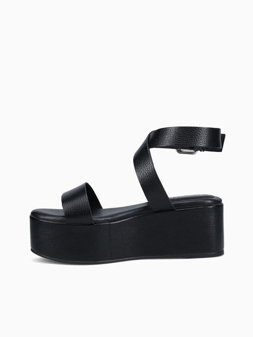 Linda Lu Black Floter Leather Black / 5 / M