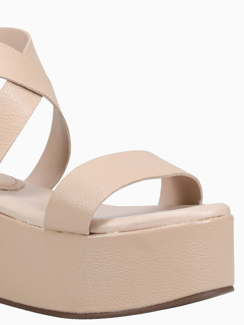 Linda Lu Fresh Sand Floter Leather Natural / 5 / M