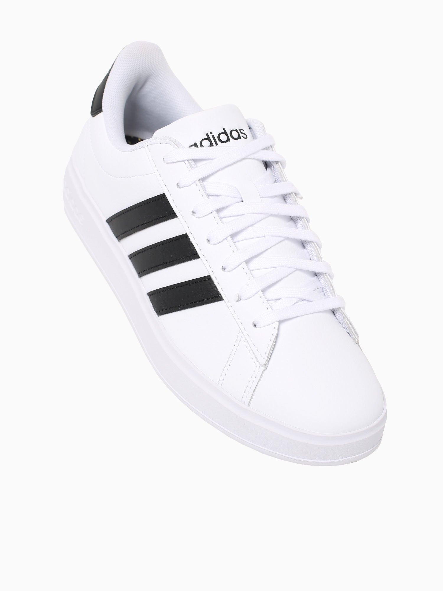 Grand Court White Black White / 7 / M