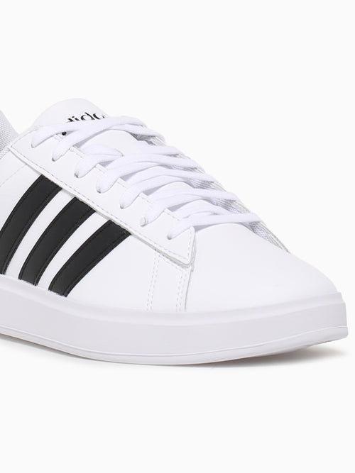 Grand Court White Black White / 7 / M