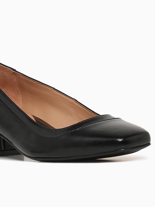 Huntley Black Black / 5 / M