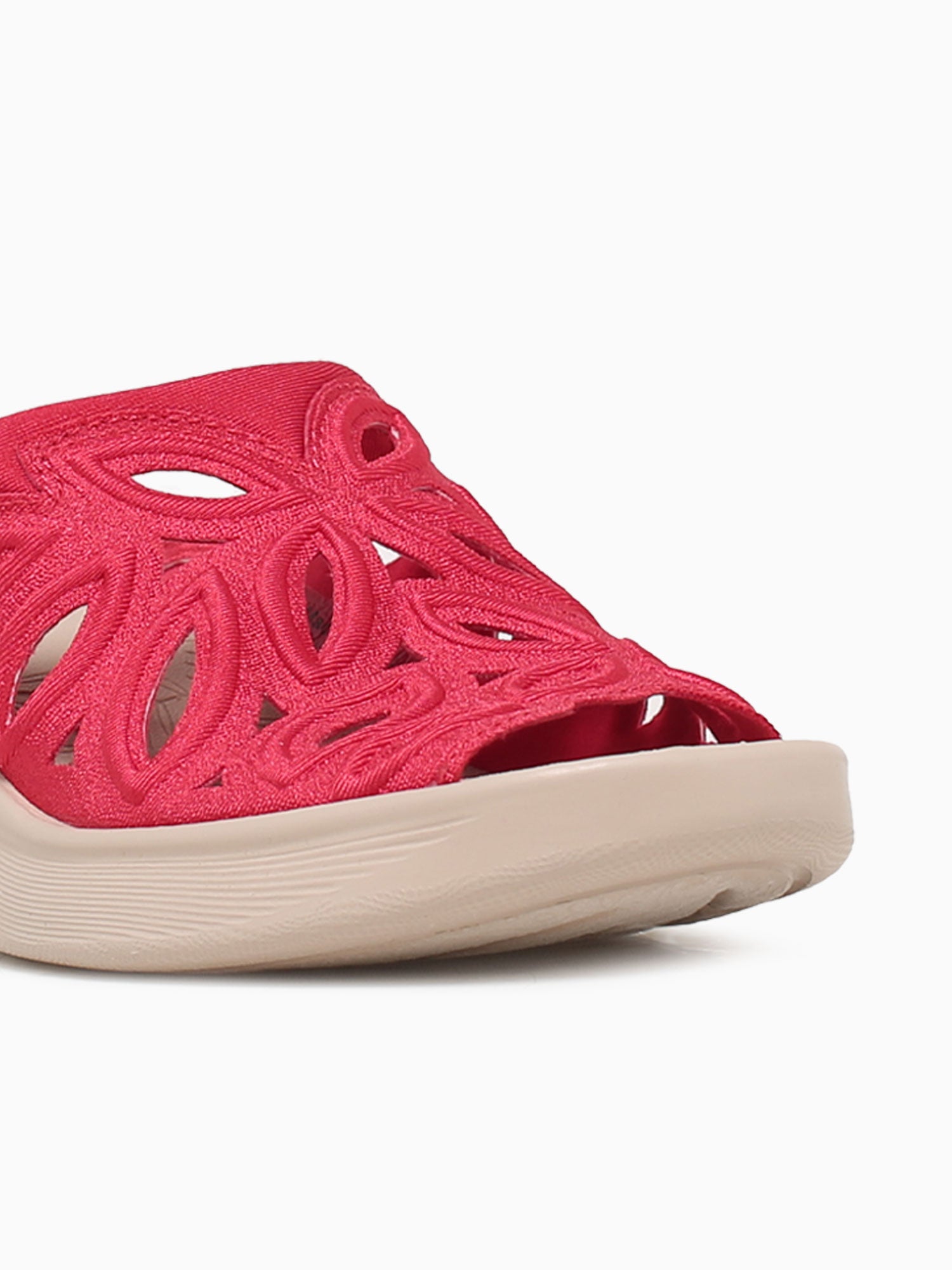 Susie Fire Red Red / 5 / M