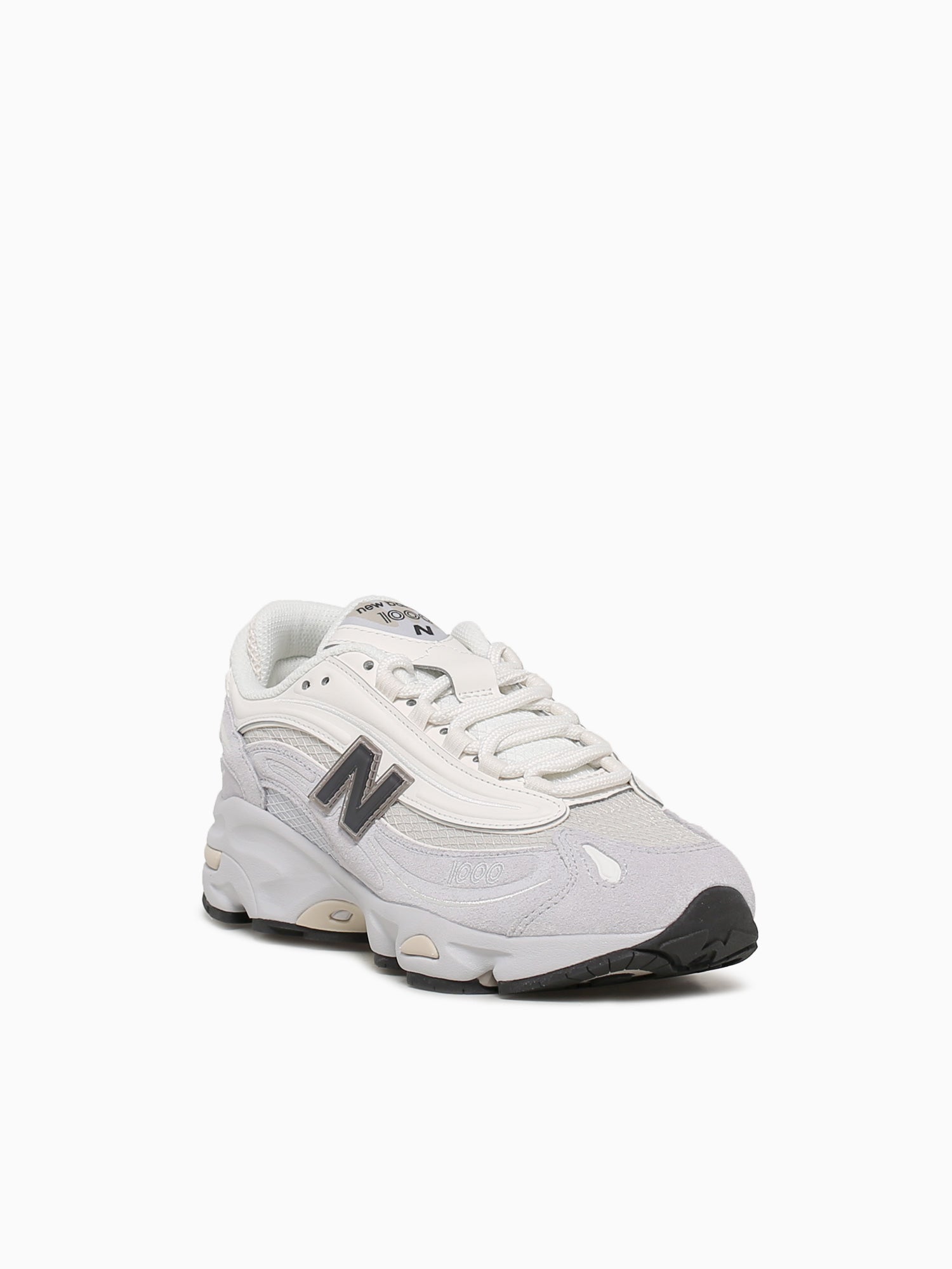 1000 Pearl Grey Suede Mesh Grey / 4 / M