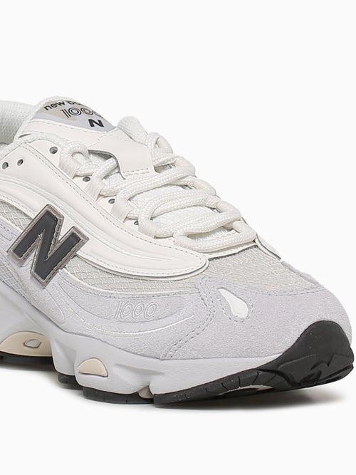 1000 Pearl Grey Suede Mesh Grey / 4 / M