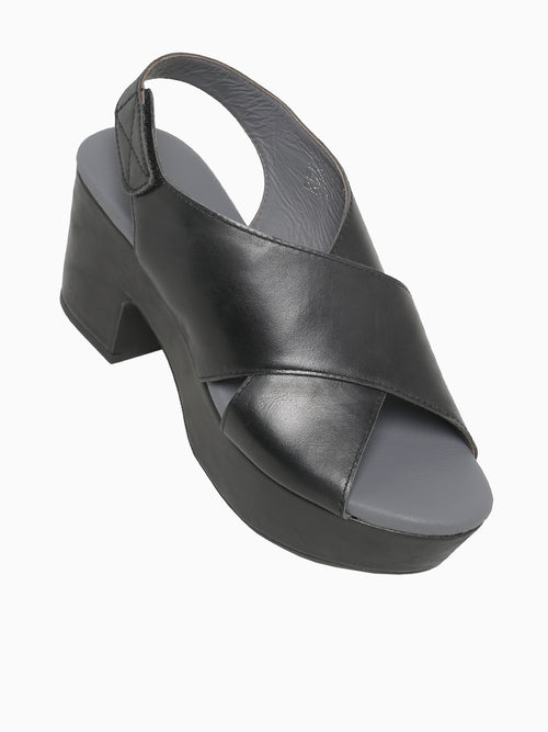 Glendera Black Leather Black / 6 / M