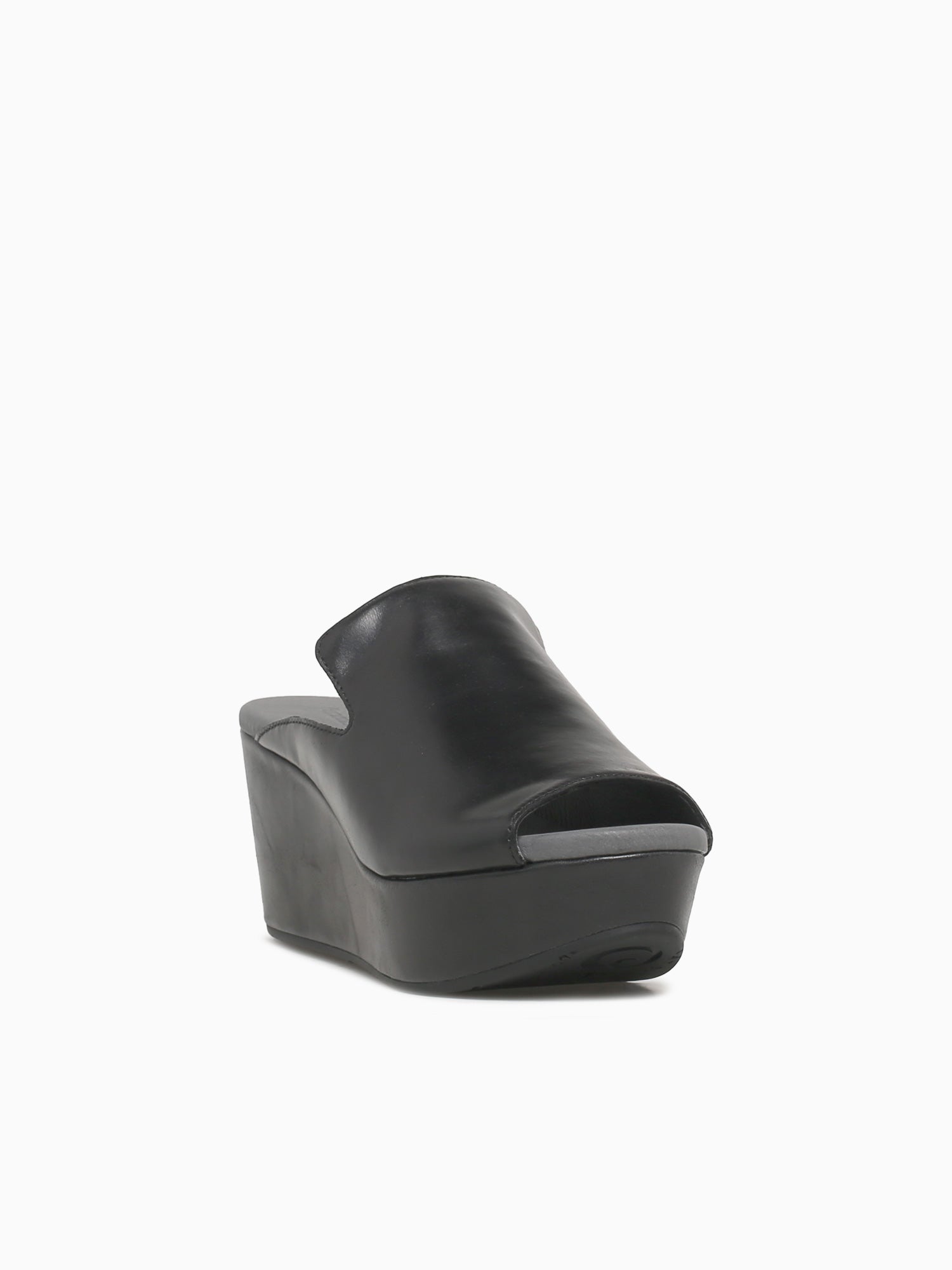 Whisper Black Leather Black / 6 / M