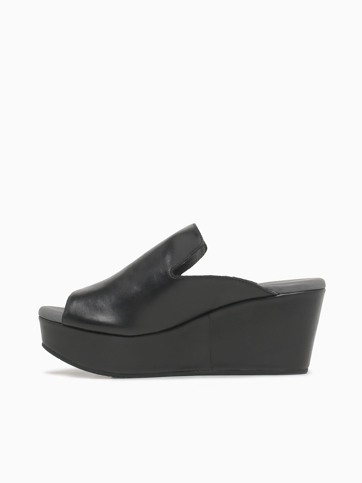 Whisper Black Leather Black / 6 / M