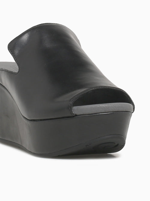 Whisper Black Leather Black / 6 / M
