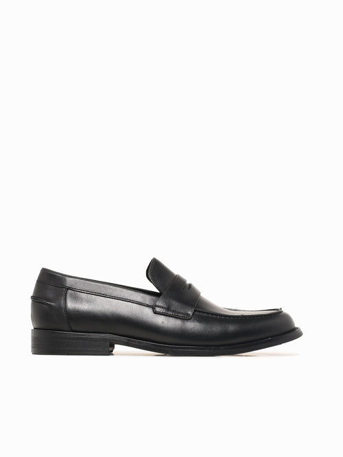 Gaio Black Soft Calf Lether Black / 7 / M