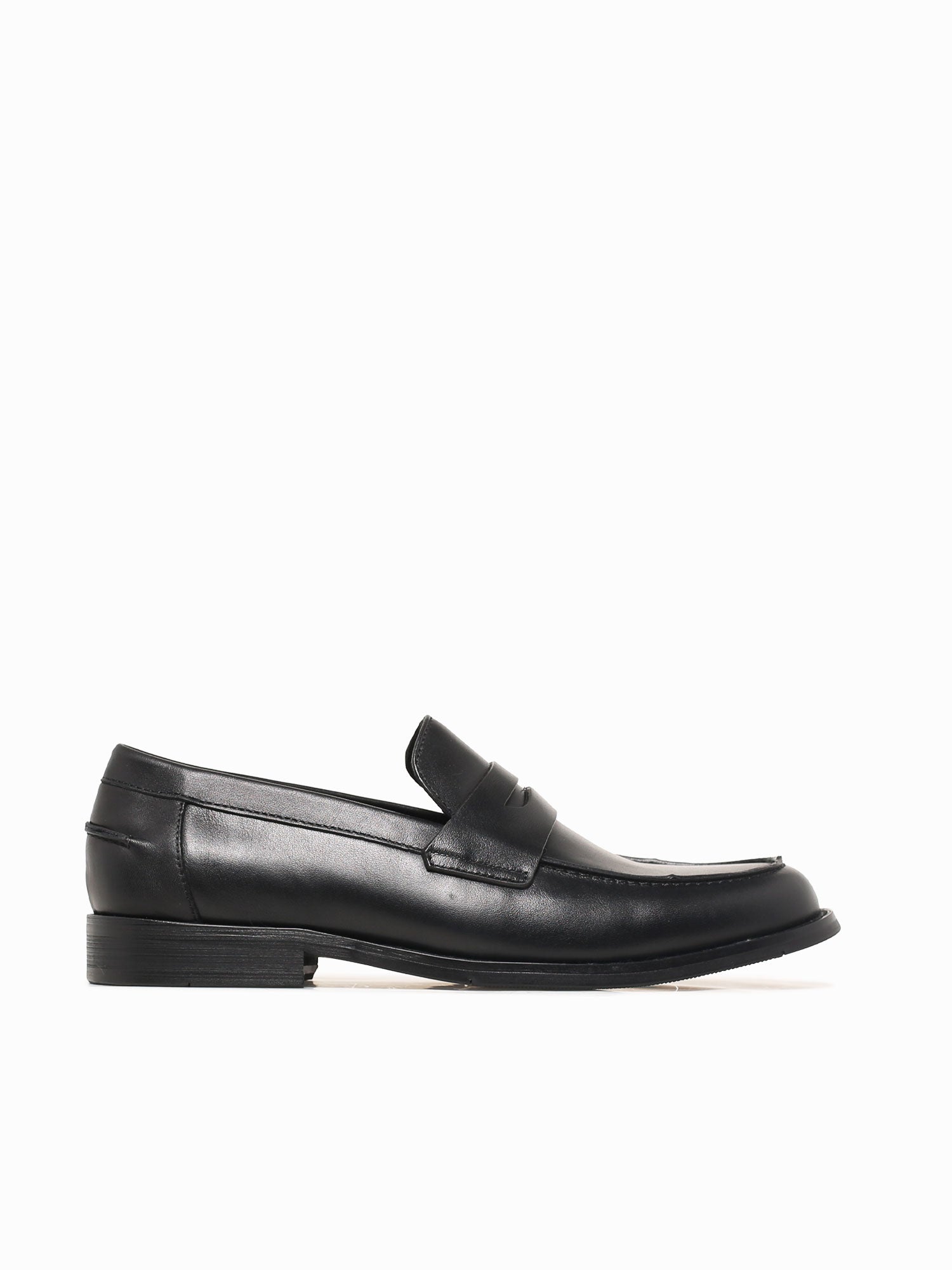 Gaio Black Soft Calf Lether Black / 7 / M