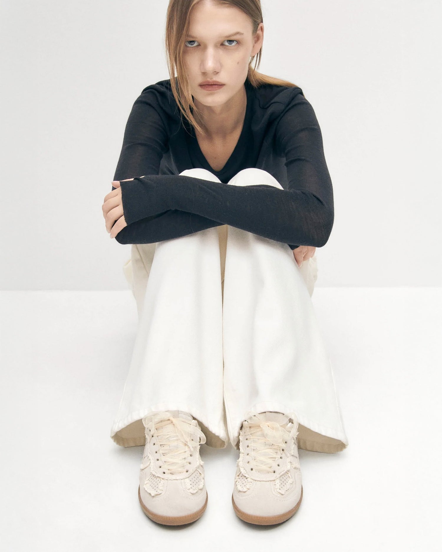 Tb.490 Crochet Cream Suede