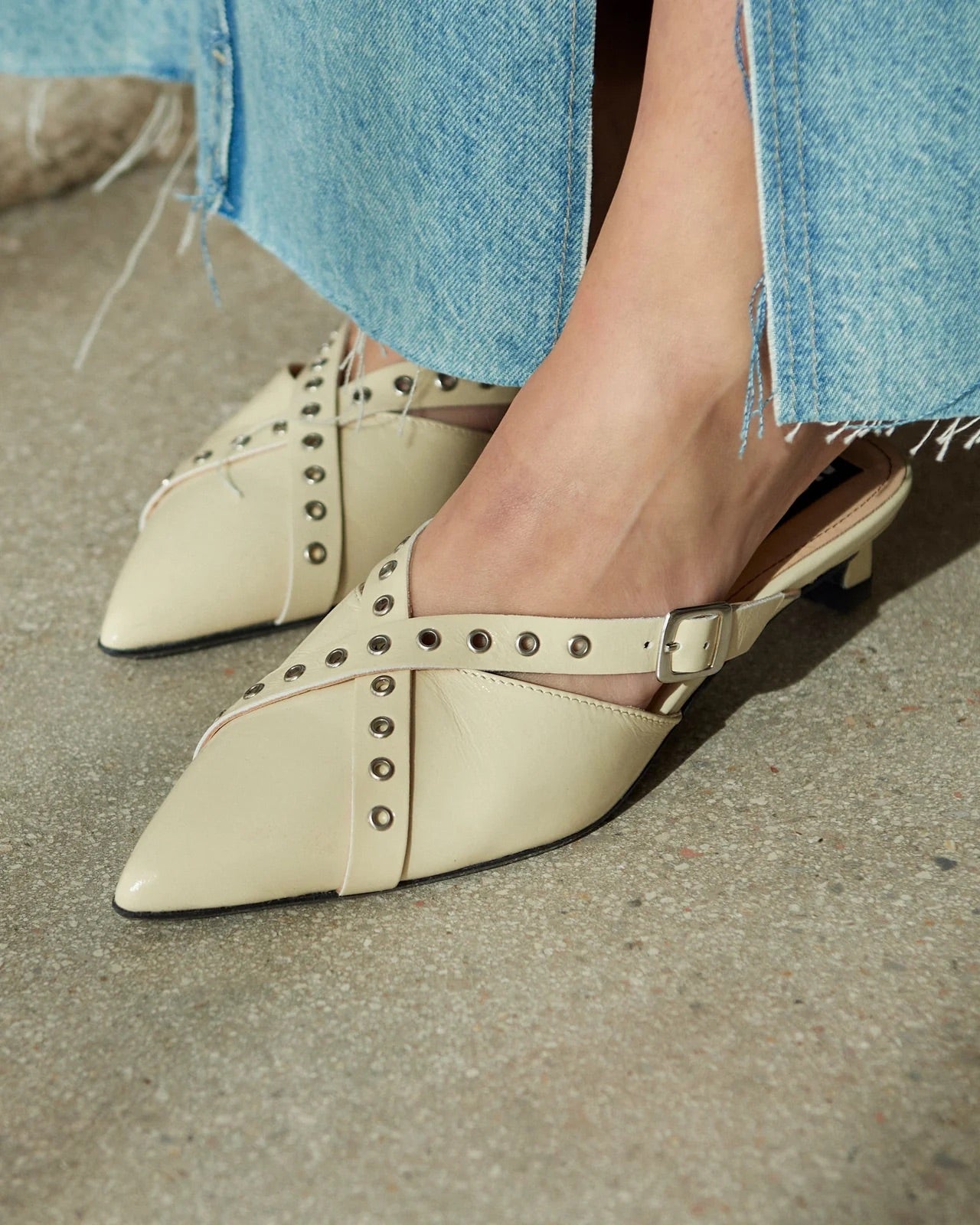 Zyra Cream Leather