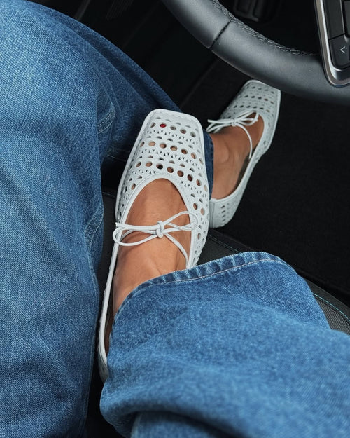 Sway Slit White Leather