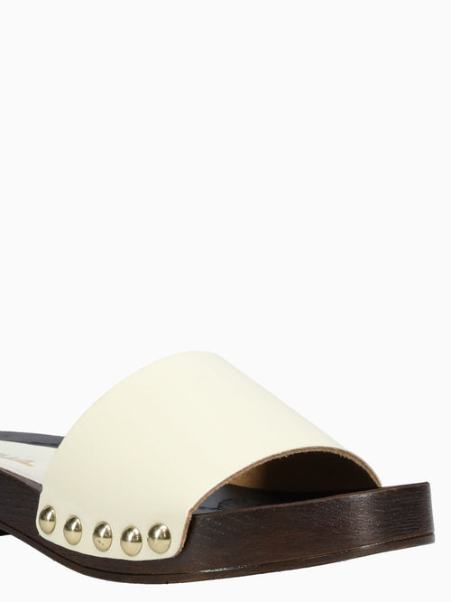 9342 Cleo Vernice Pelle Light Beige / 36 / M