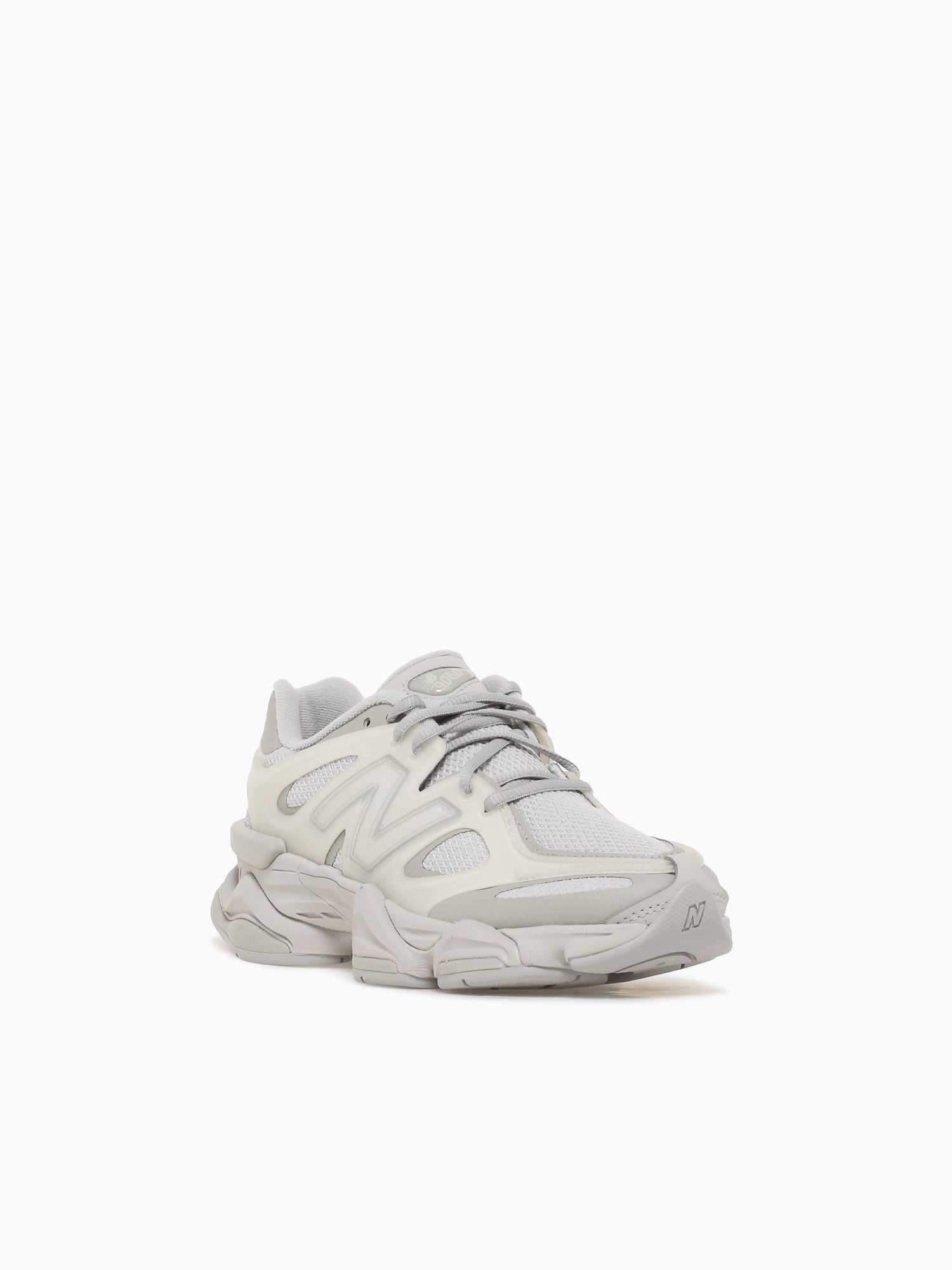 9060 Raincloud Concrete Grey / 4 / M