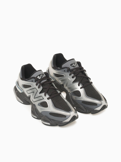 9060 X Silver Metallic Leather Silver / 8 / M