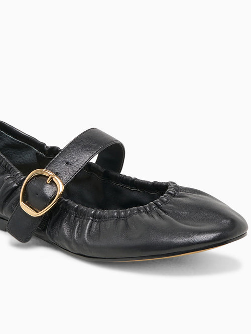 Caely Black Leather Black / 5 / M