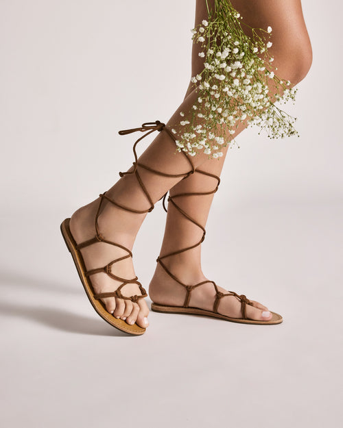 Rolete Brown Suede