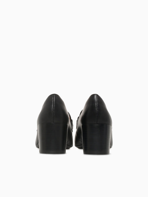 Casandra Black Chaser Black / 6 / M