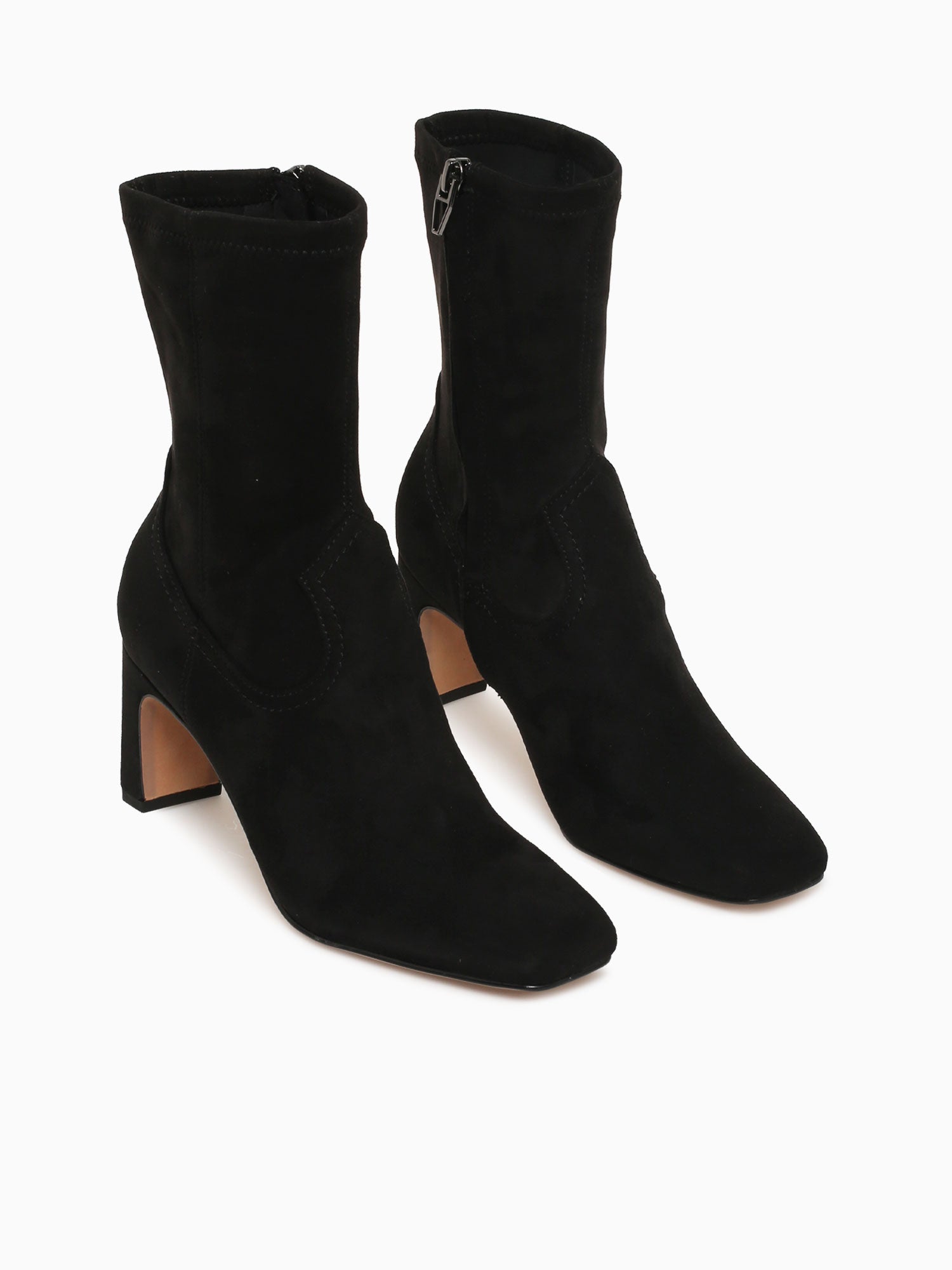 Roan Black Onyx Suede Black / 6 / M