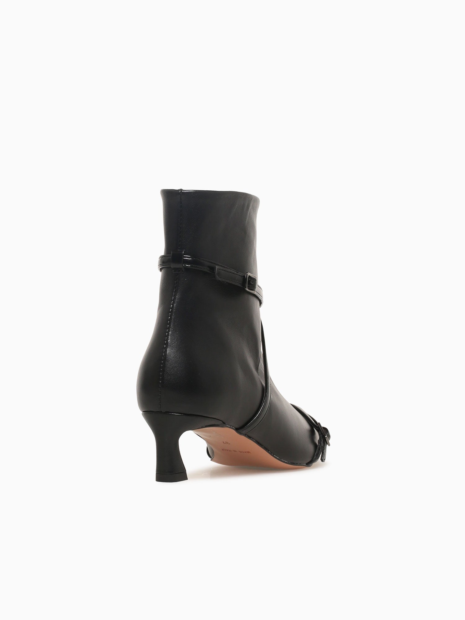 596 Nero Leather Black / 36 / M