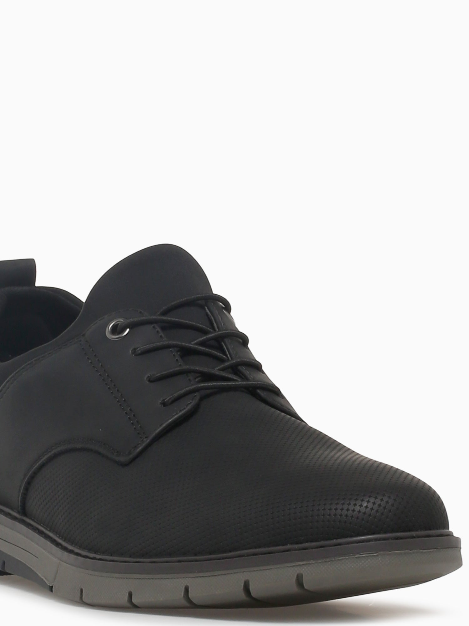 Rodrick Black Nubuck Black / 7 / M