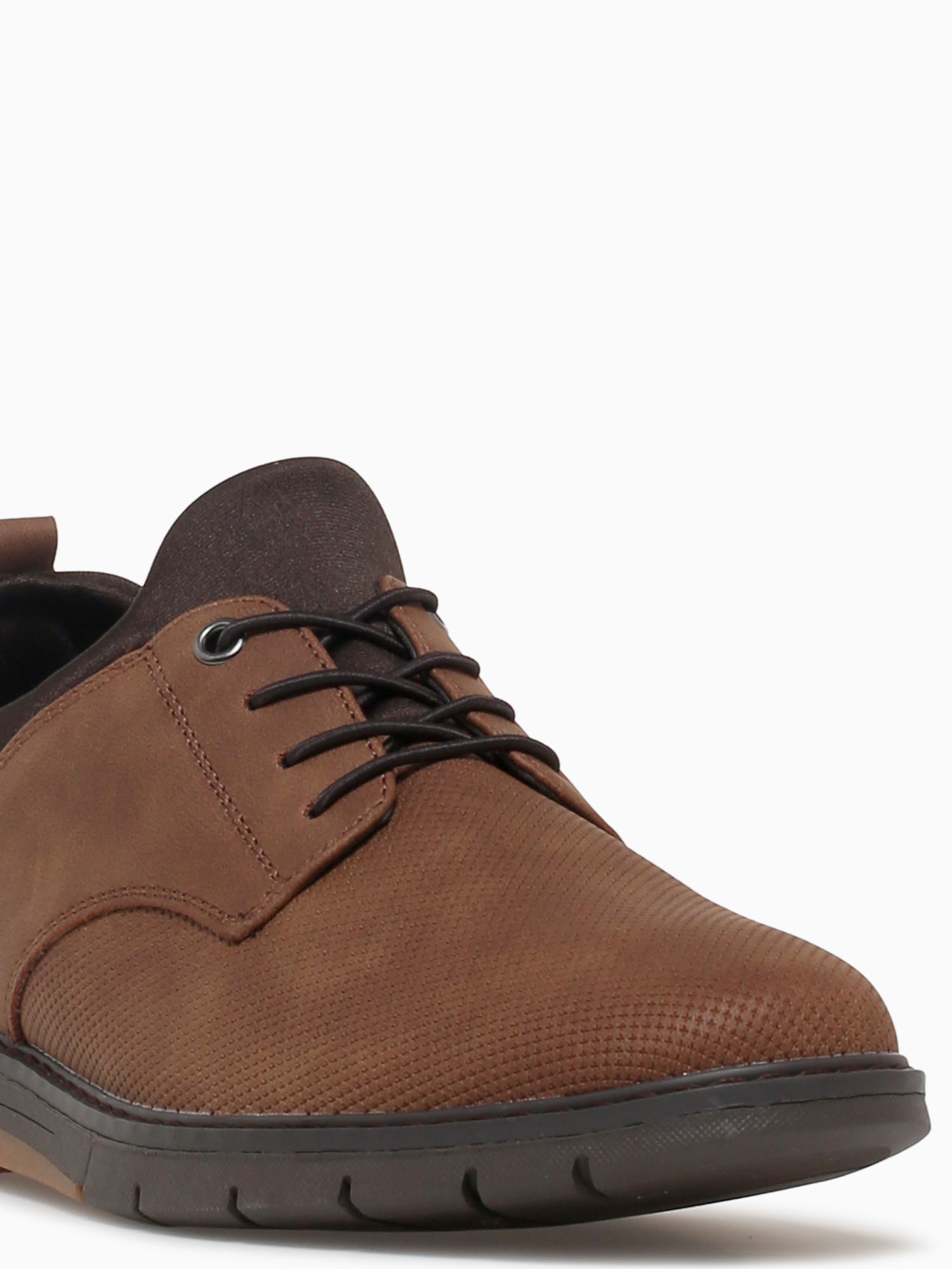 Rodrick Tan Nubuck Tan / 7 / M