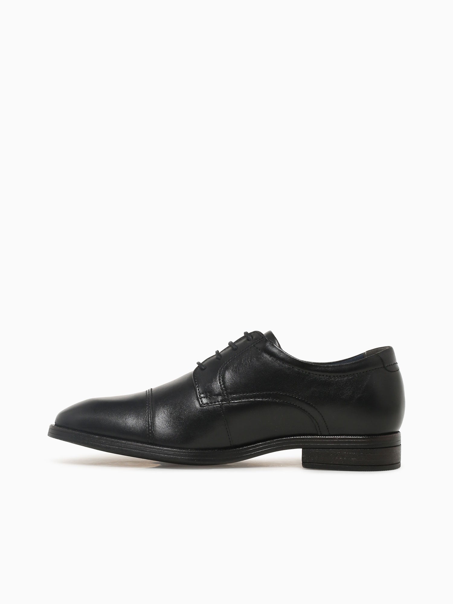 650102001 Black Leather Black / 7 / M