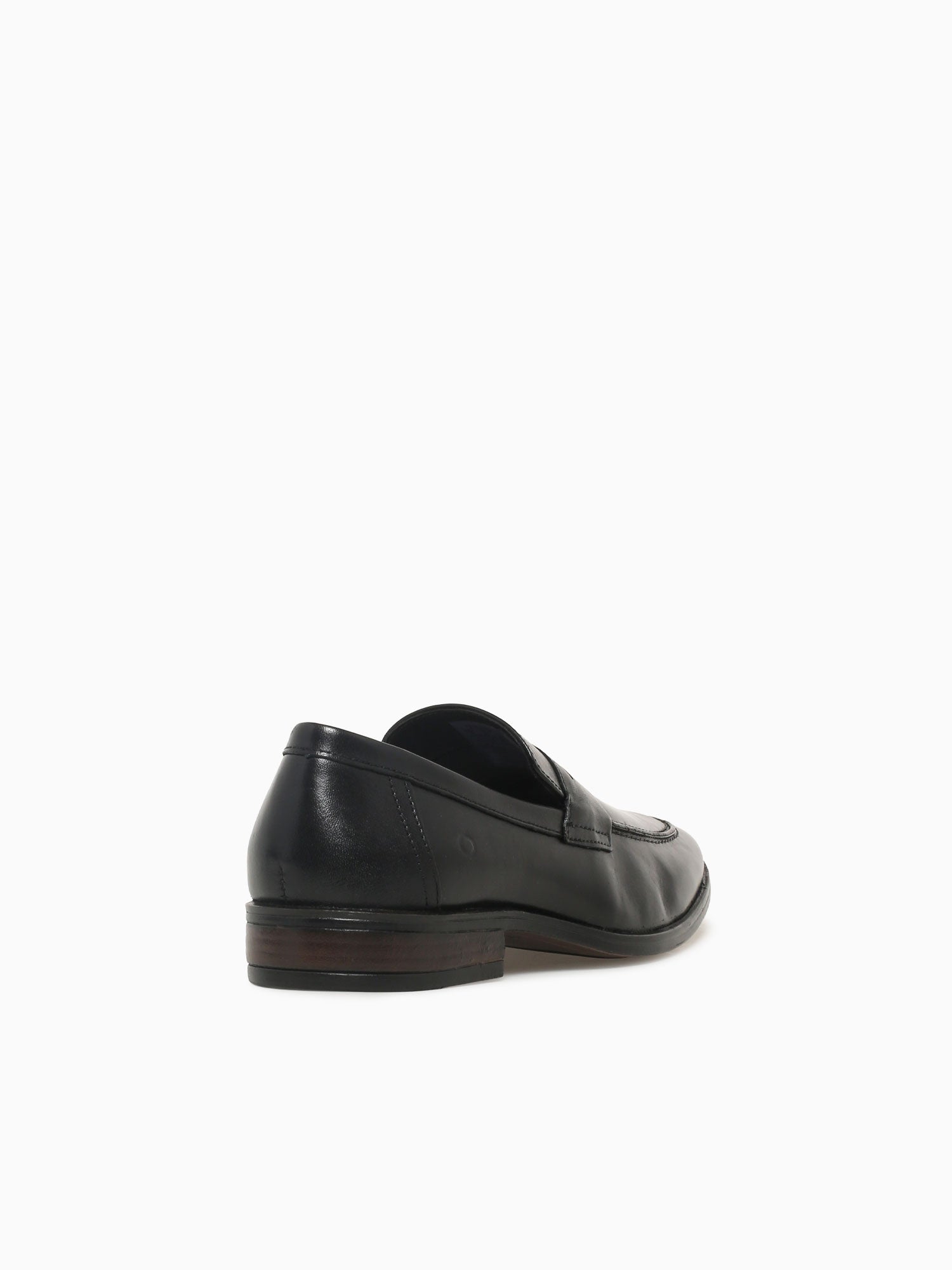 622102001 Black Leather Black / 7 / M