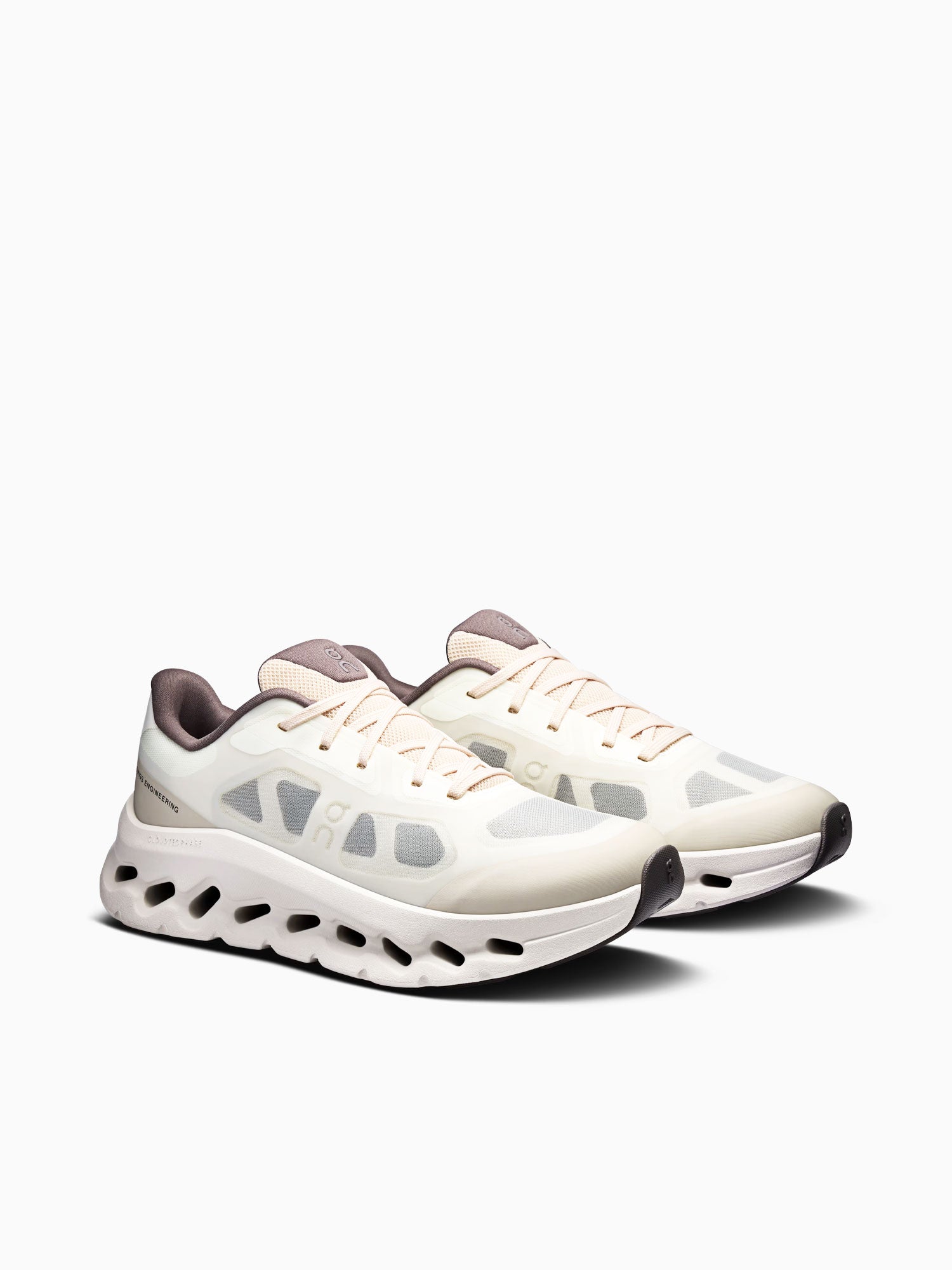 Cloudtilt Remix Silver Ivory mesh Silver / 5 / M
