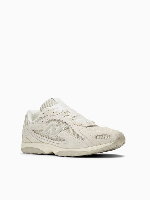 204l Sea Salt Suede Off White / 4 / M