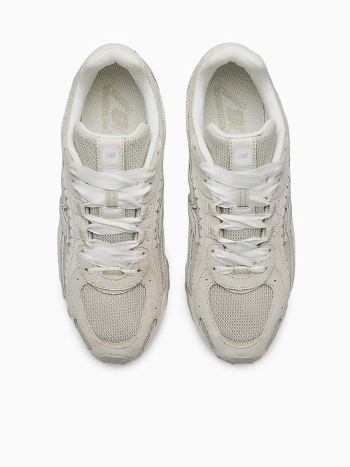204l Sea Salt Suede Off White / 4 / M