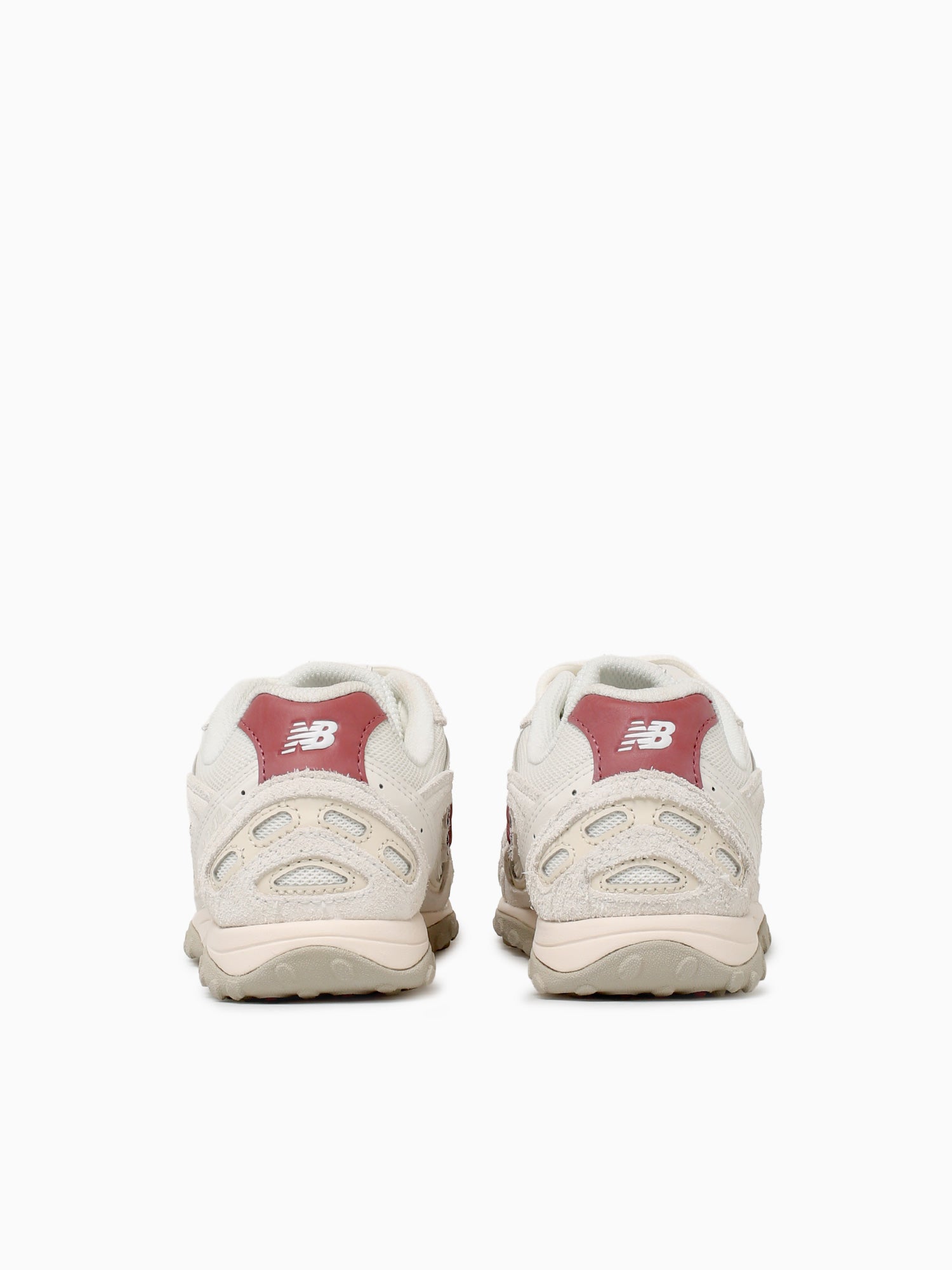 204l Sea Salt Suede Mesh Off White / 4 / M