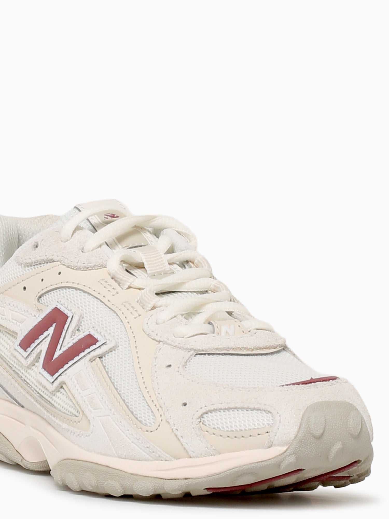 204l Sea Salt Suede Mesh Off White / 4 / M