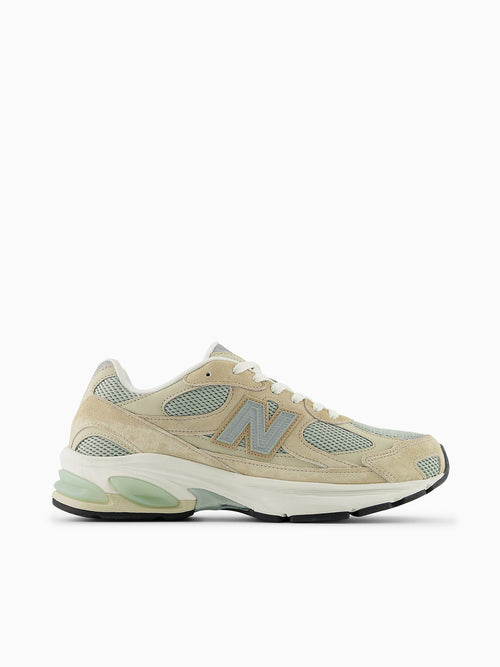 2010 Mindful Beige Suede Mesh Beige / 8 / M