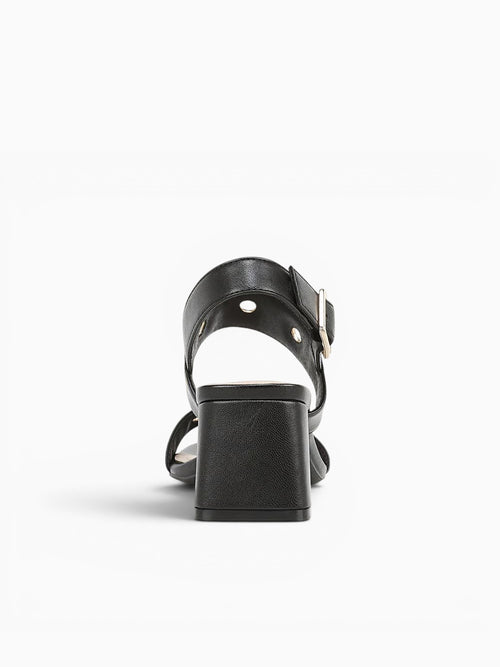 Clara Black Smooth Black / 5 / M