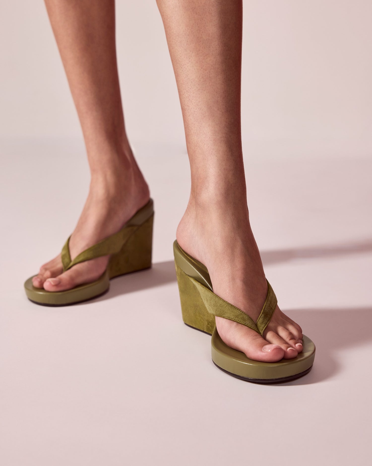 Liezel Olive Suede