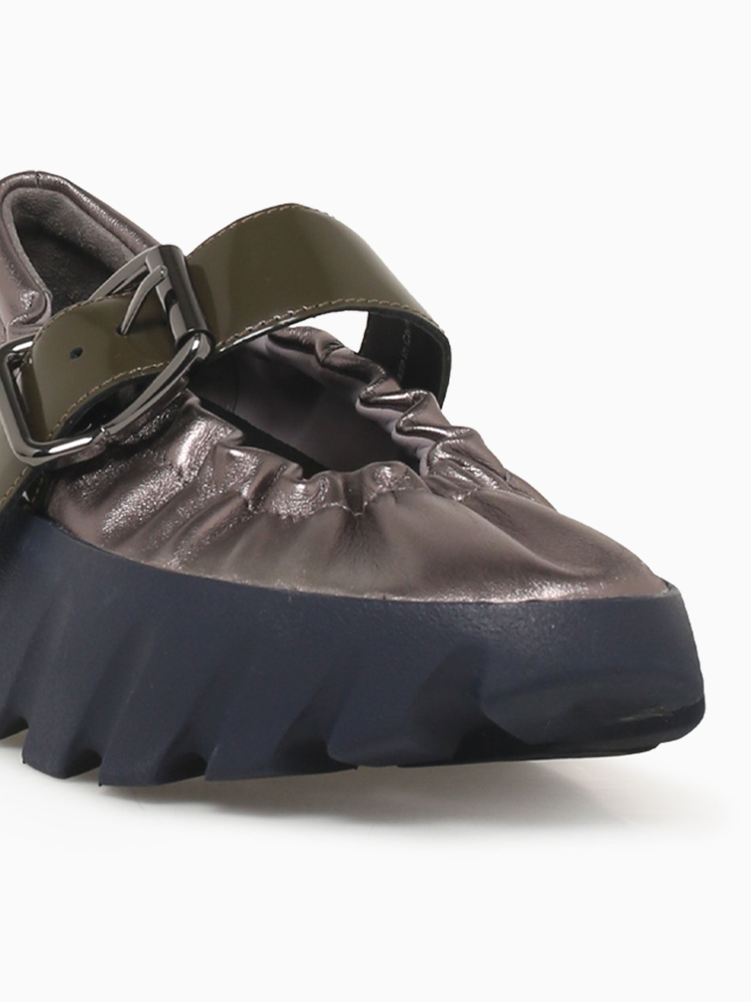 Tura Cove Gunmental Leather Pewter / 36 / M