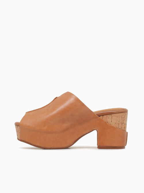 Gamma Camel Leather Tan / 6 / M