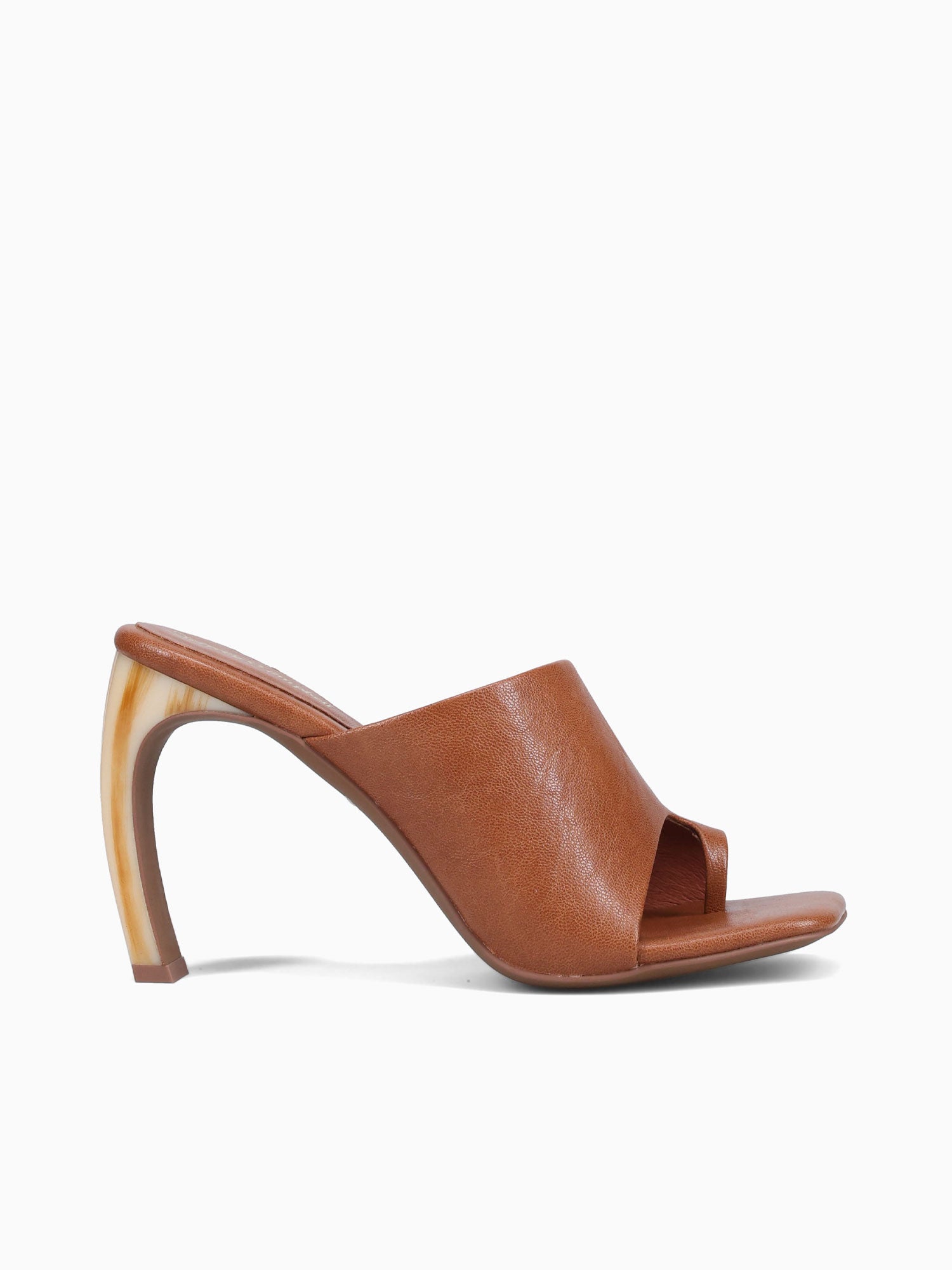 Allocate Tan Kid Leather Tan / 5 / M