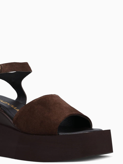 Valerianne Bitter Suede Brown / 5 / M