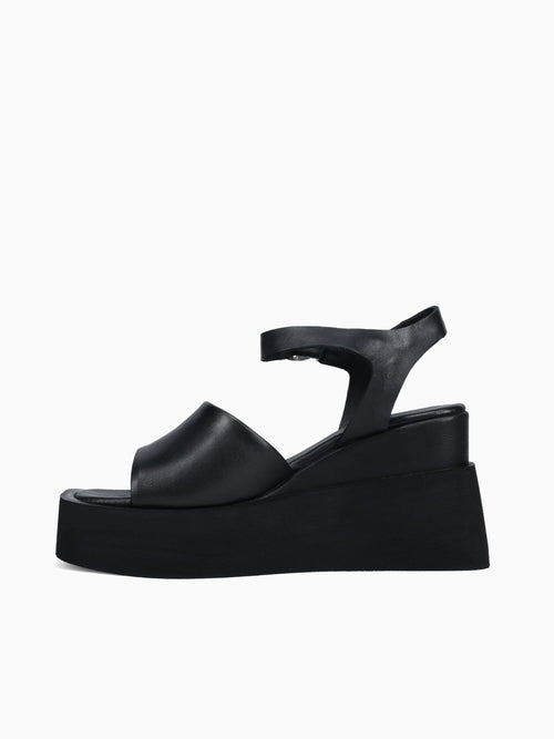 Valerianne Black Suede Black / 5 / M