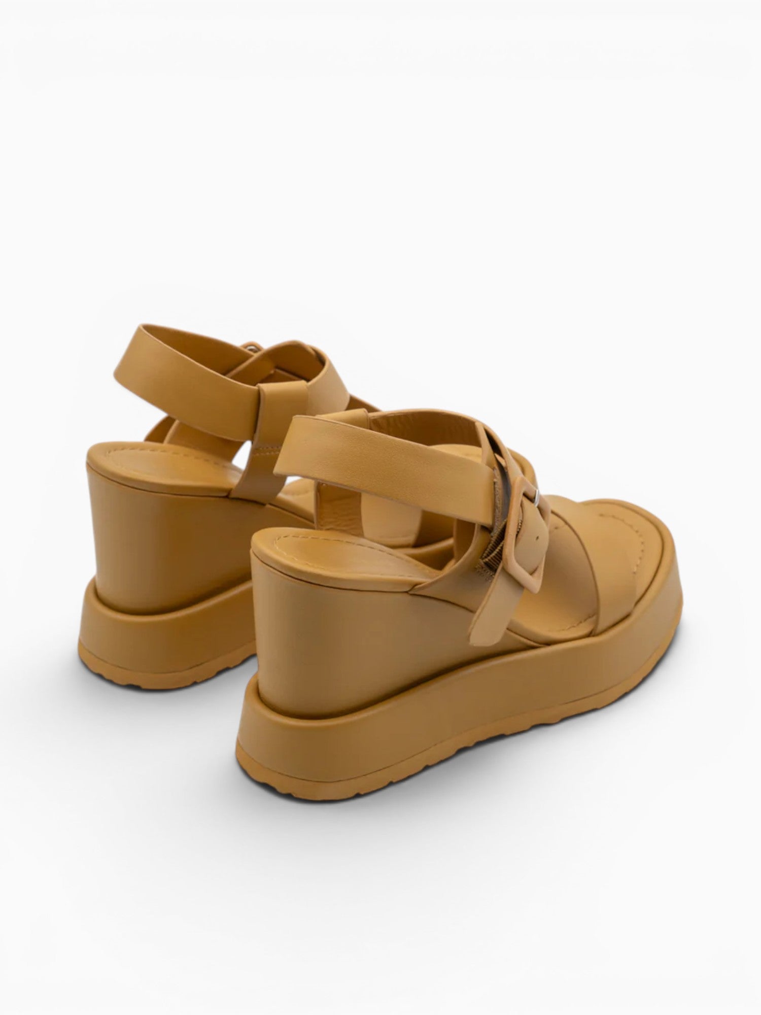 Tessa Ochre Nappa Other / 36 / M