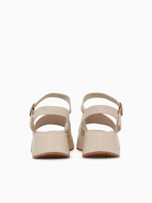 Etta White Sand Leather Other / 6 / M